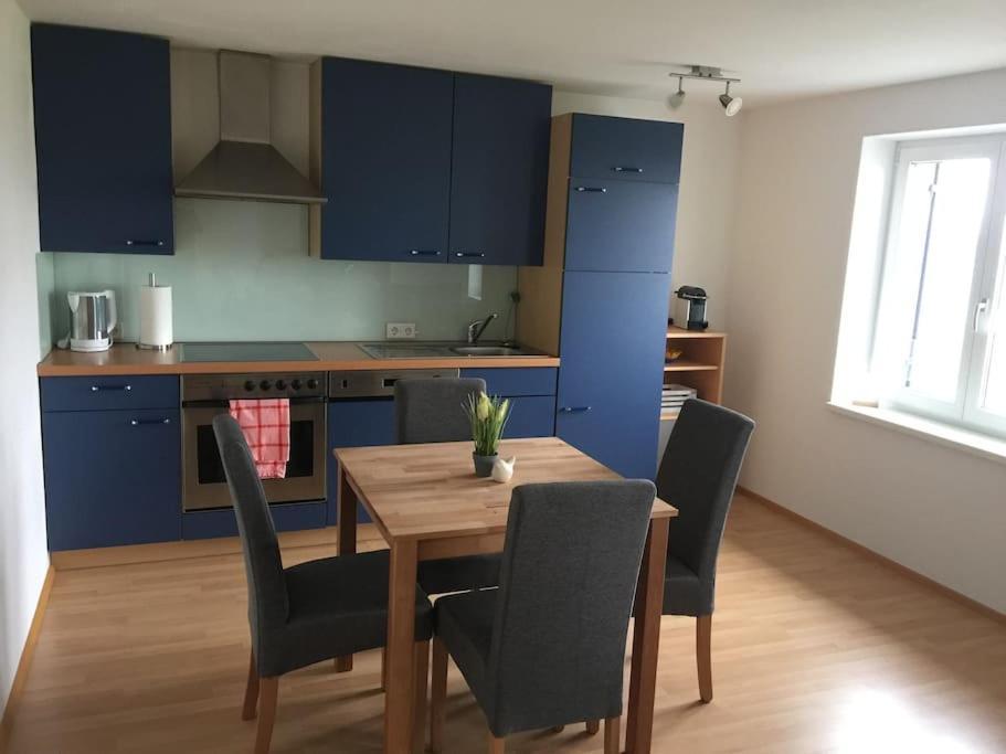 Ruhige Schoene 2-Zimmer Ferienwohnung ฮุยส์ ภายนอก รูปภาพ